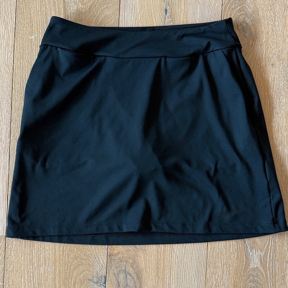 Nike Women's Black golf skirt with built in shorts